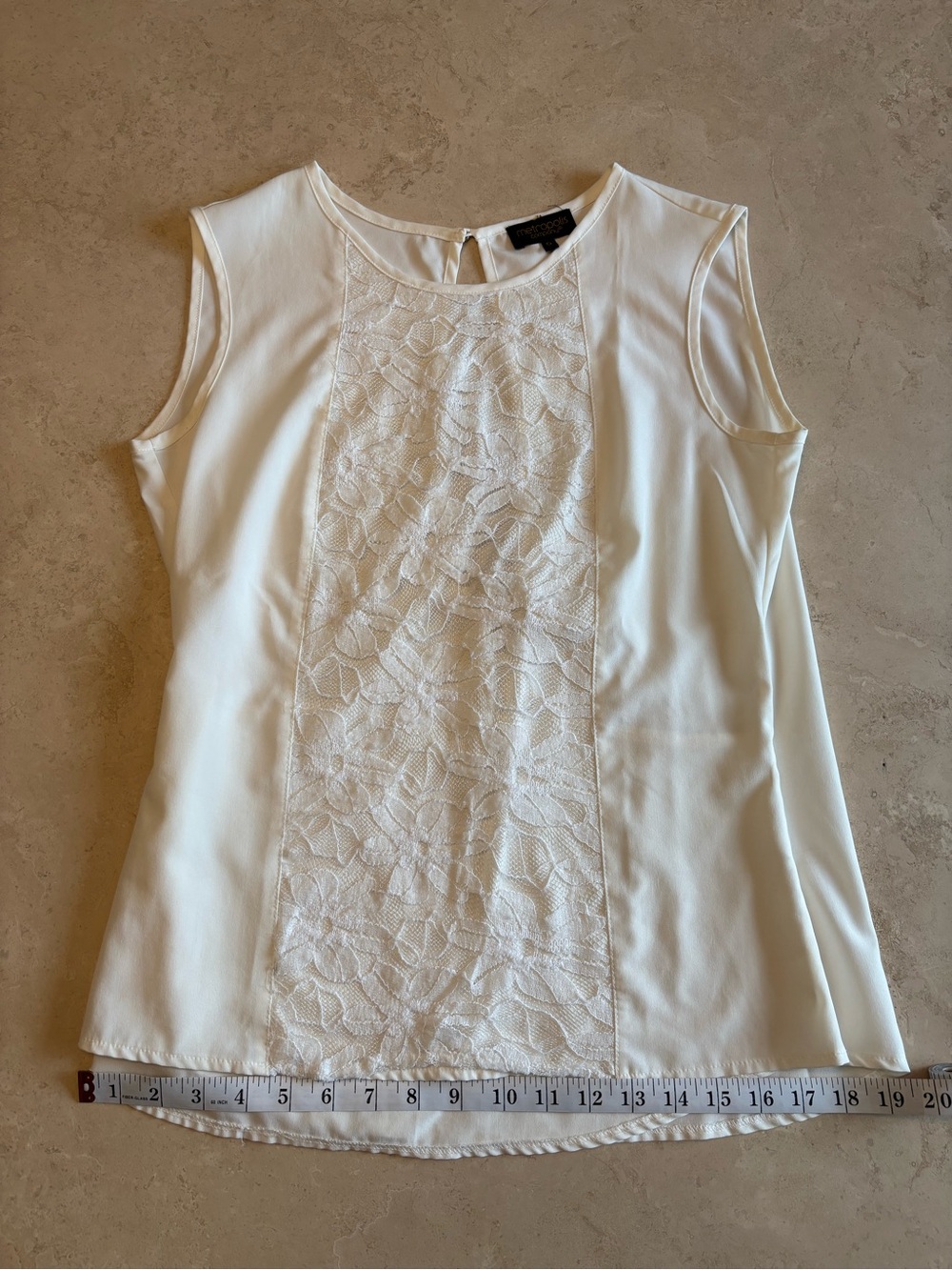Women’s Cream Lace-Panel Sleeveless Camisole. Size 5